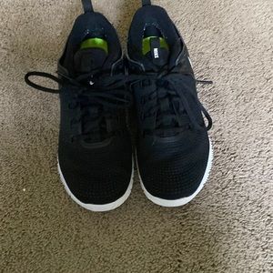 woman’s nike volleyball shoes/ court shoes, black with white